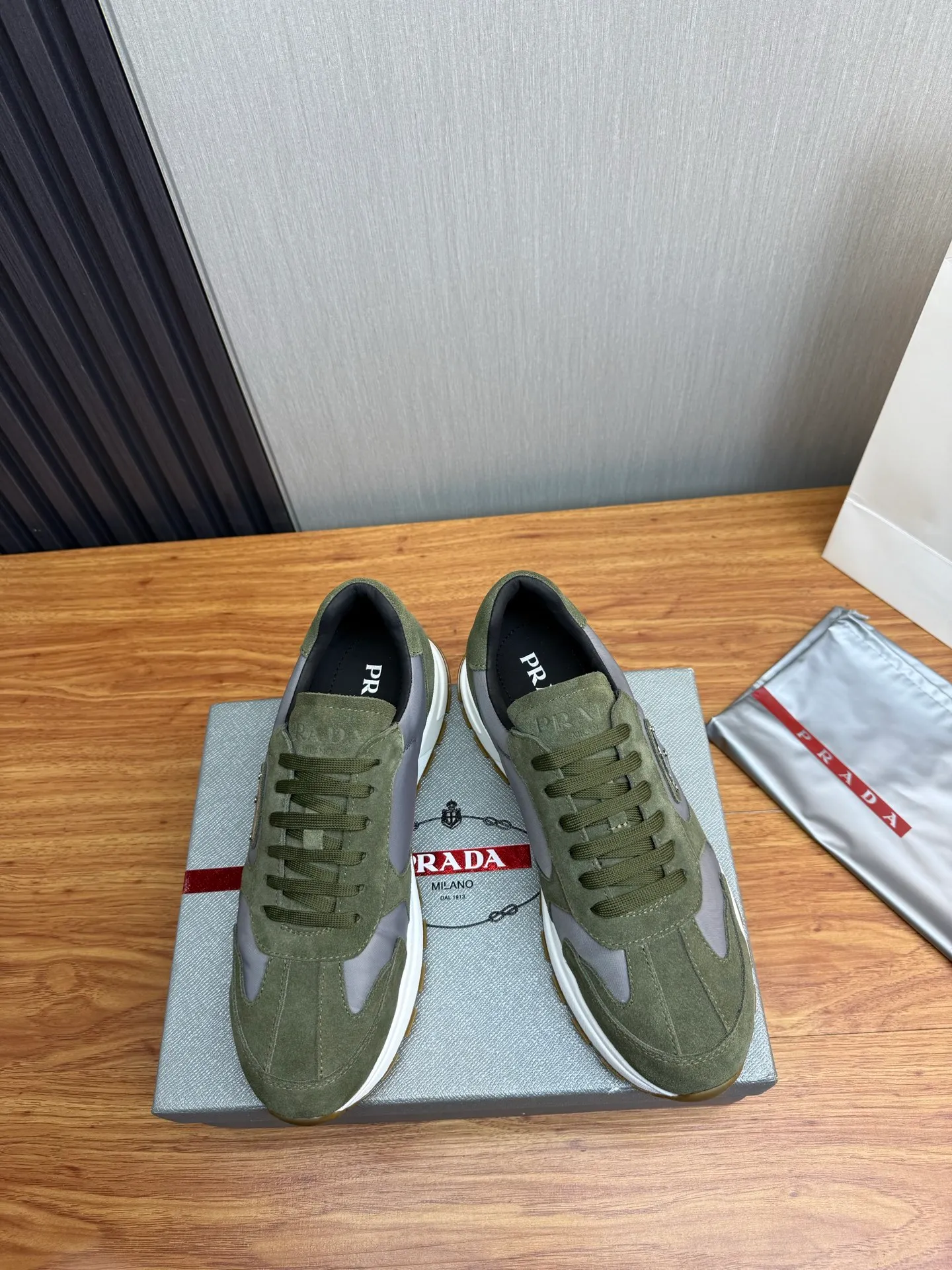 Men's shoes 560💰 [PRADA] Popular items in men's shoe counters, synchronized with the official website, 1 high-quality shipment ✔️Original cowhide + cowhide lining, 1🆚1 replica, original sole, 38-45 (45 customized, non-refundable)